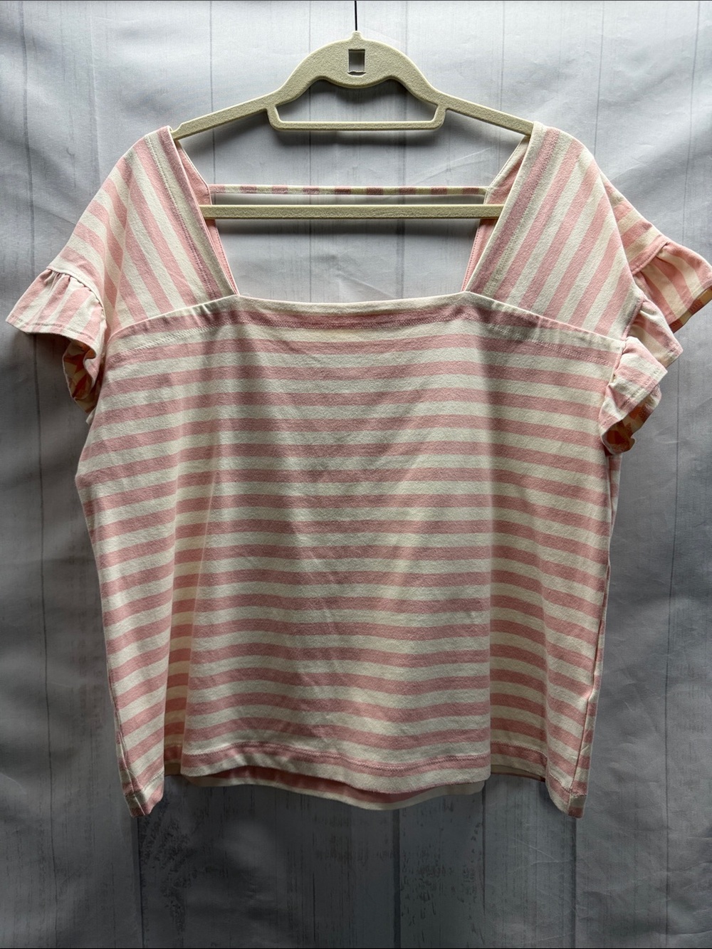 Free Assembly NWT Pink and Cream Square Neck Ruffle Short Sleeve Top Size Large